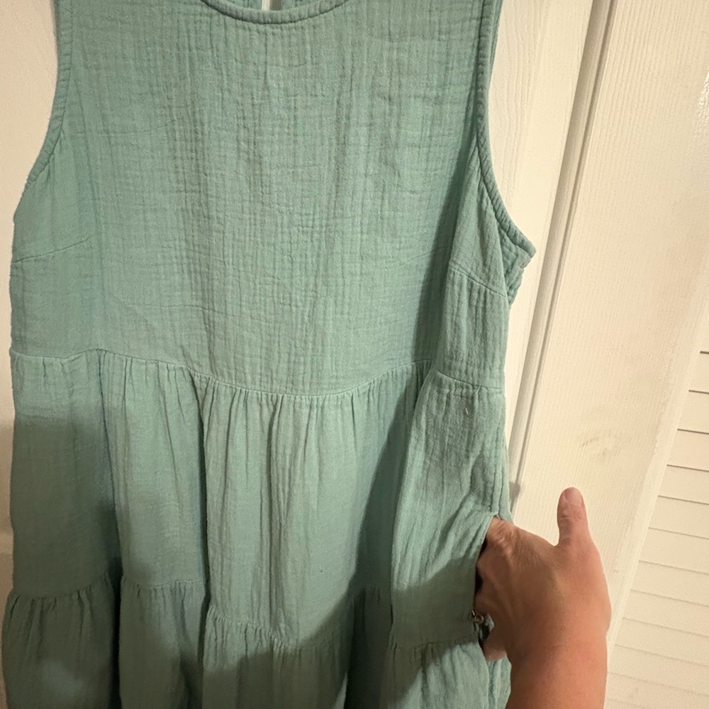 Universal Thread Aqua Sleeveless Blouse, Size Small - Picture 4 of 5